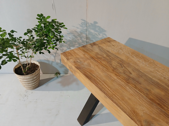 BENCH