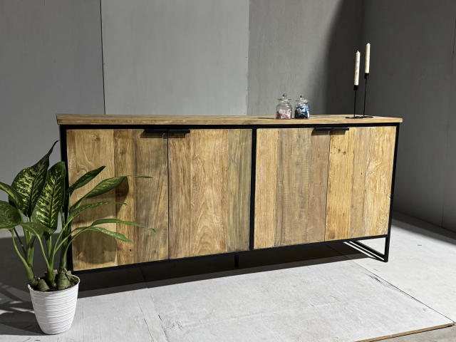 SIDEBOARD 4 DOORS