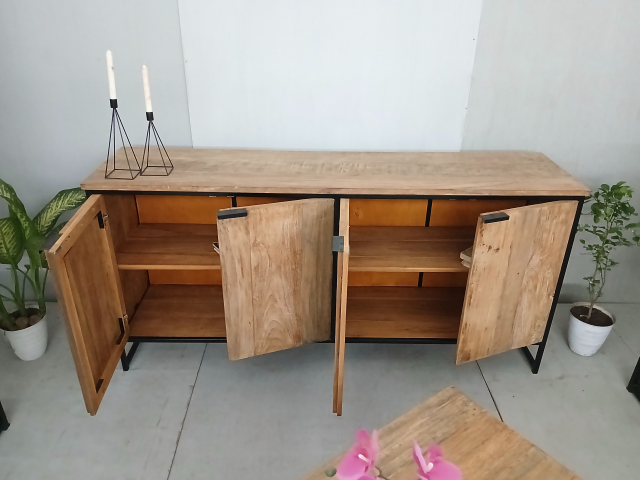 SIDEBOARD 4 DOORS